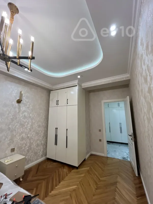 Kirayə verilir 2 otaqlı yeni tikili 68 m²