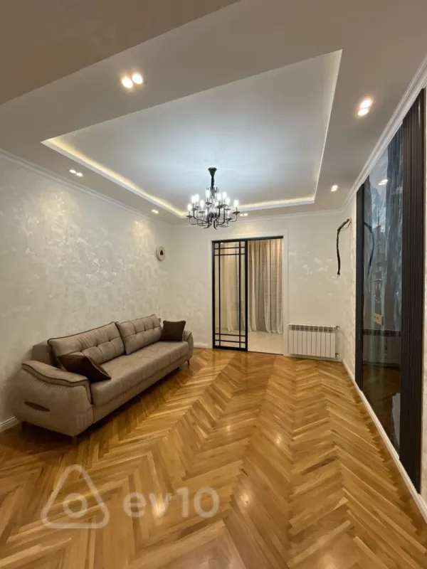 Kirayə verilir 2 otaqlı yeni tikili 68 m²