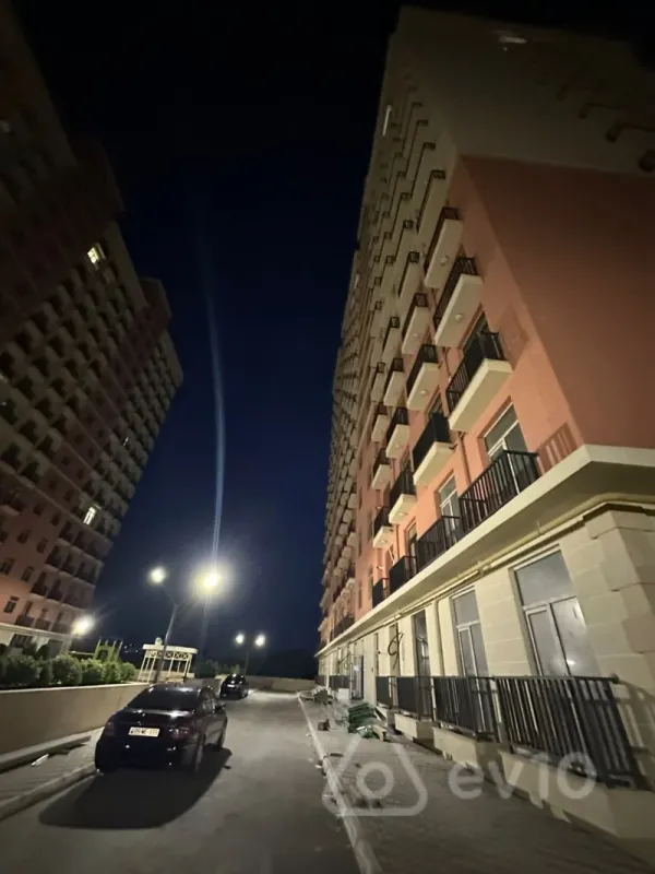 Kirayə verilir 2 otaqlı yeni tikili 68 m²