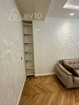 Kirayə verilir 2 otaqlı yeni tikili 68 m²