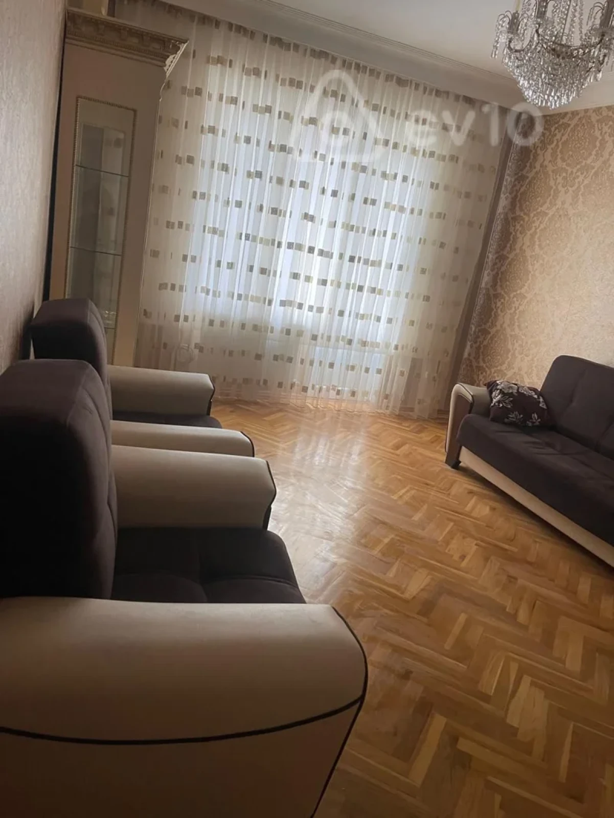 Kirayə verilir 3 otaqlı köhnə tikili 110 m²