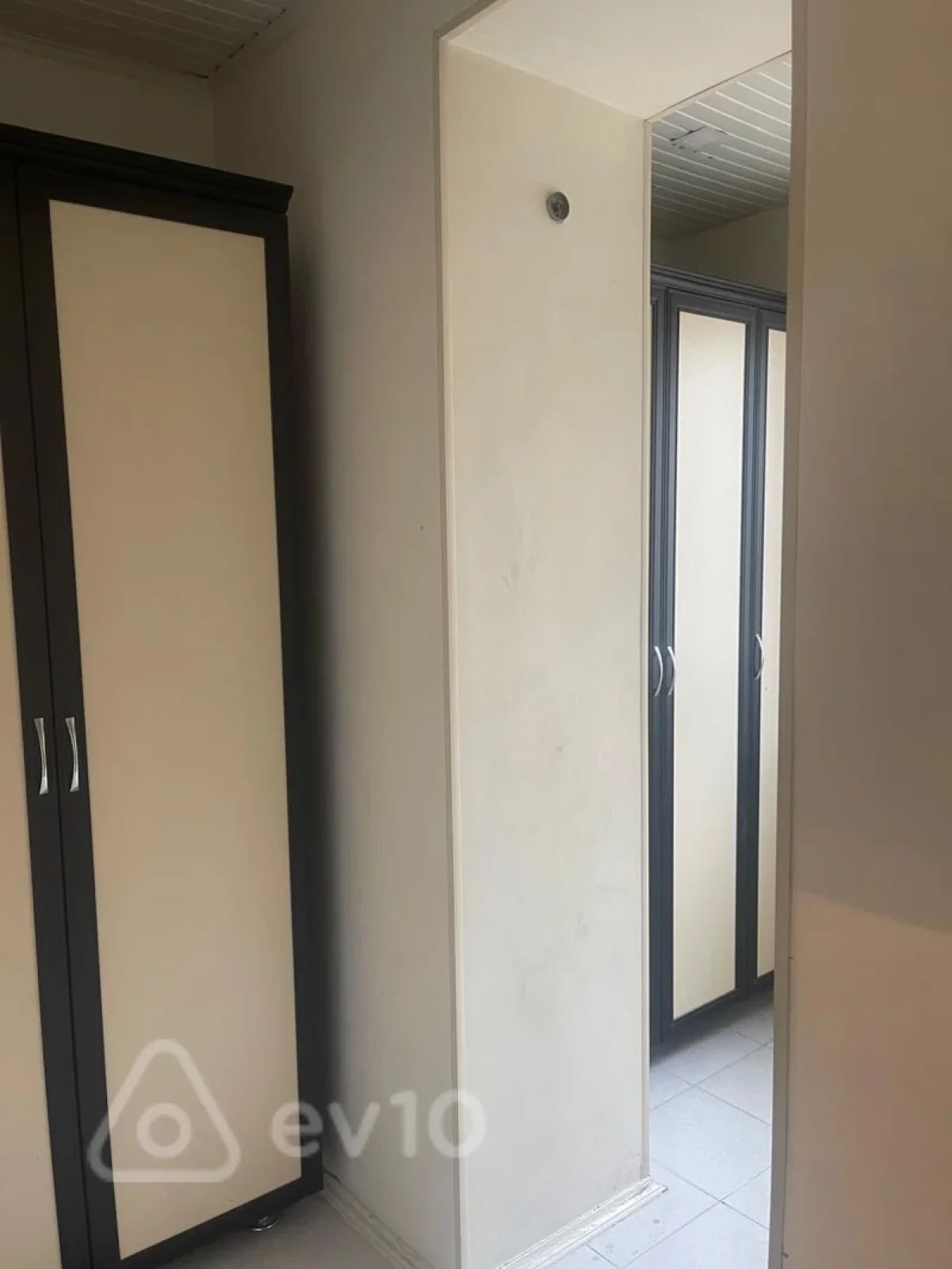 Kirayə verilir 3 otaqlı köhnə tikili 110 m²
