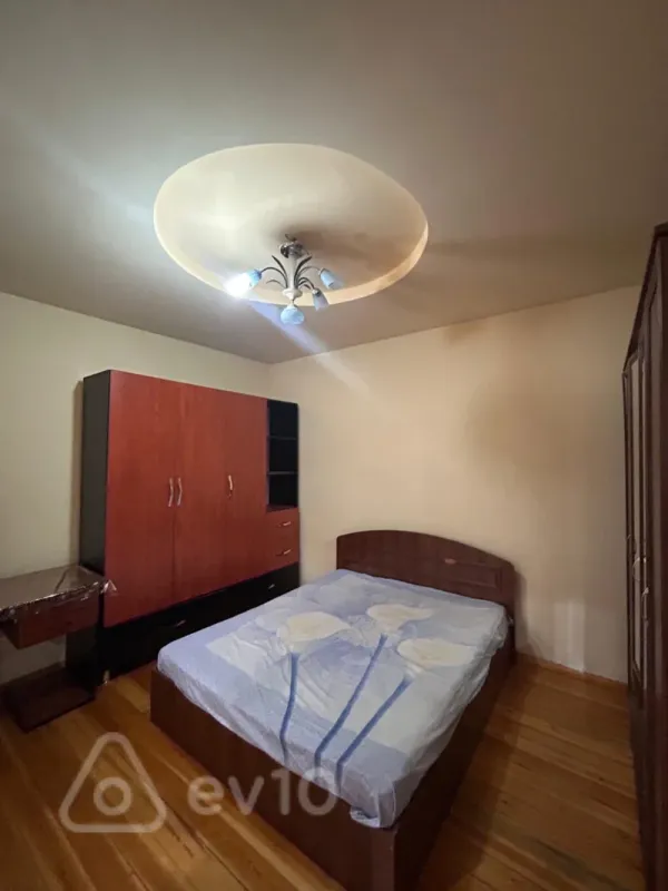 Kirayə verilir 2 otaqlı həyət evi 55 m²