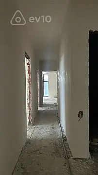Satılır 4 otaqlı yeni tikili 130 m²