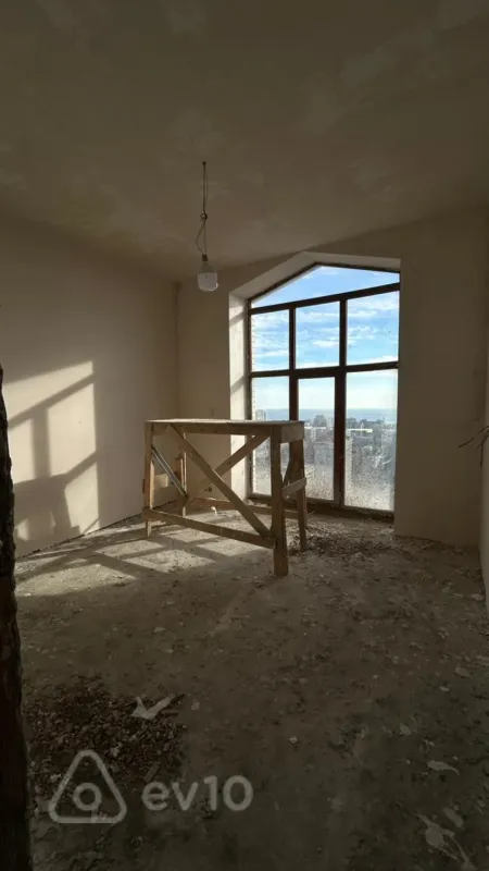 Satılır 4 otaqlı yeni tikili 130 m²