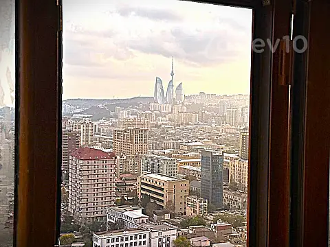 Satılır 4 otaqlı yeni tikili 130 m²