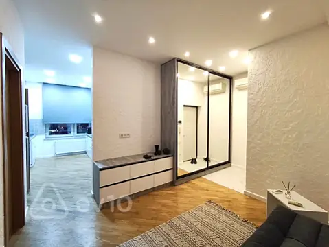 Kirayə verilir 3 otaqlı yeni tikili 70 m²