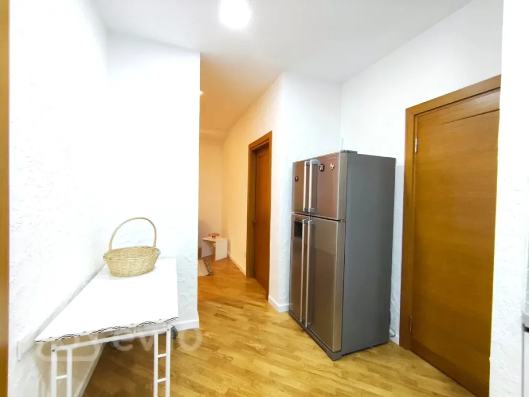 Kirayə verilir 3 otaqlı yeni tikili 70 m²