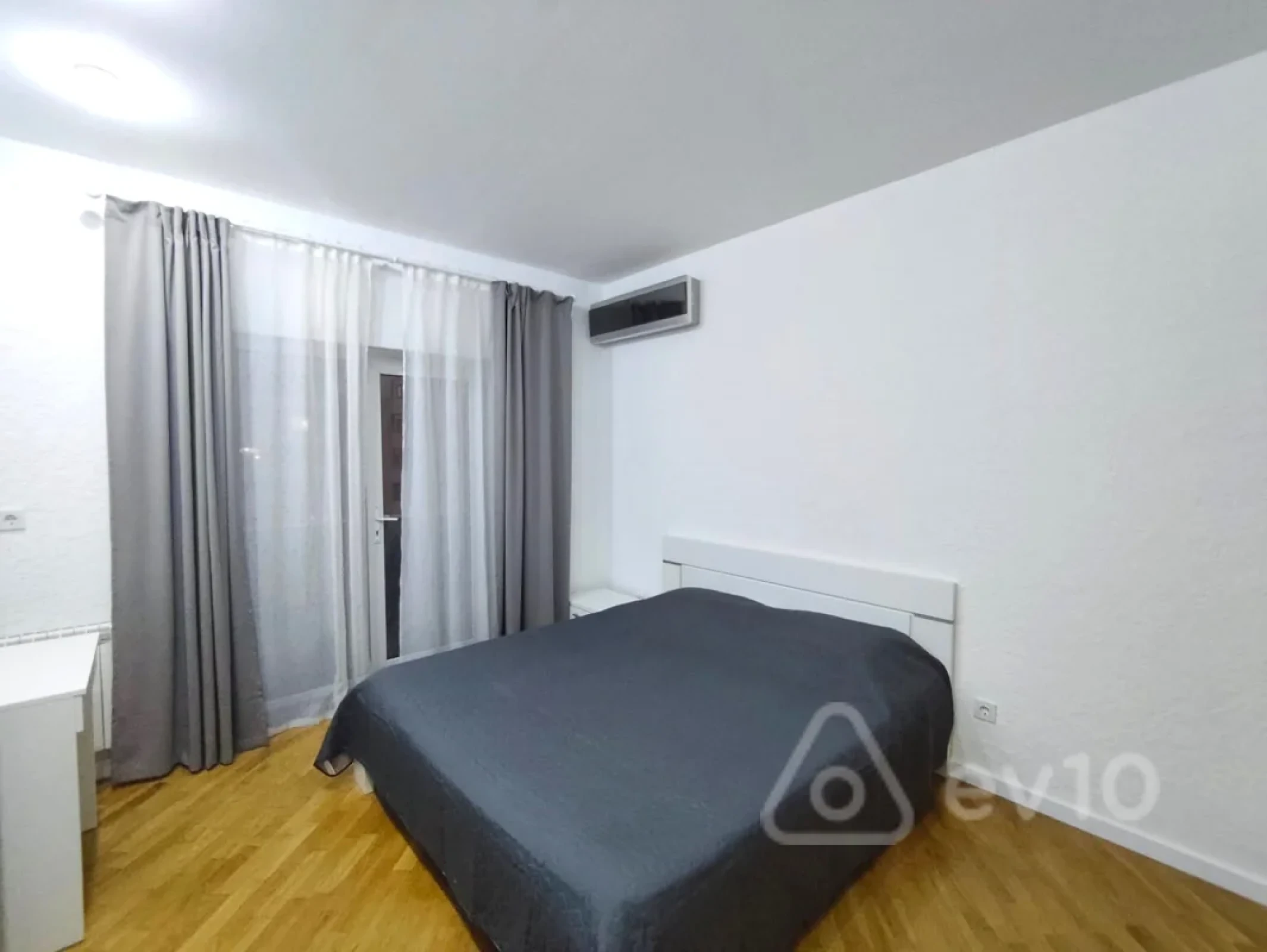 Kirayə verilir 3 otaqlı yeni tikili 70 m²