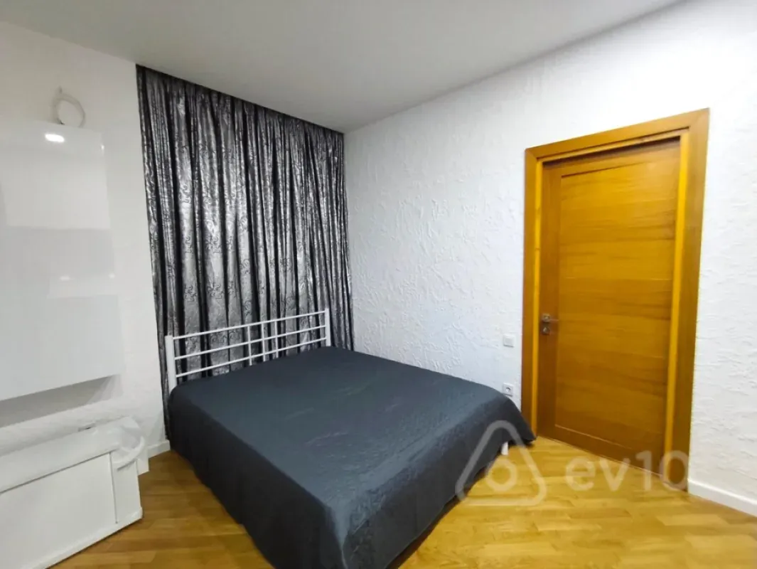 Kirayə verilir 3 otaqlı yeni tikili 70 m²