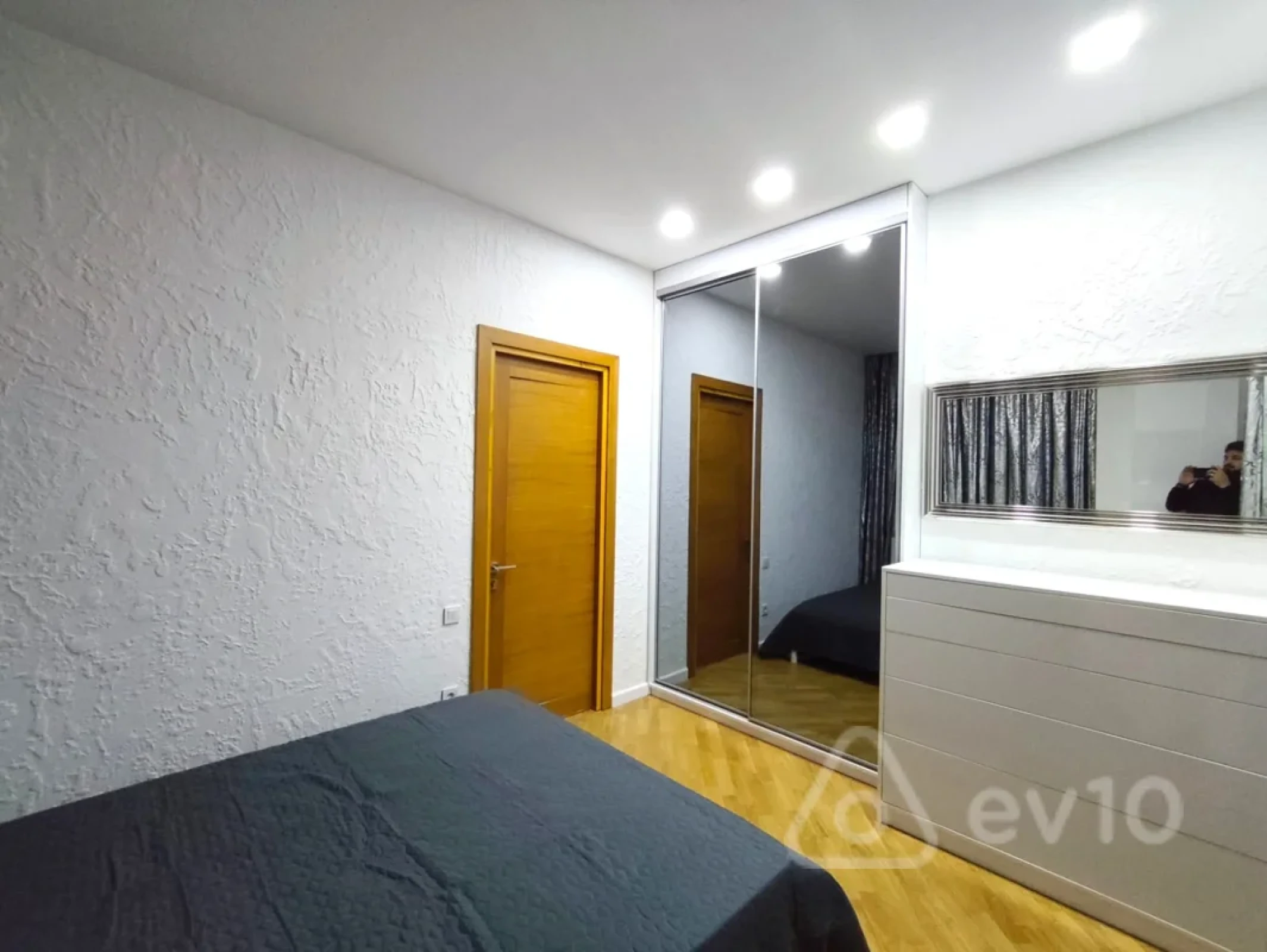 Kirayə verilir 3 otaqlı yeni tikili 70 m²