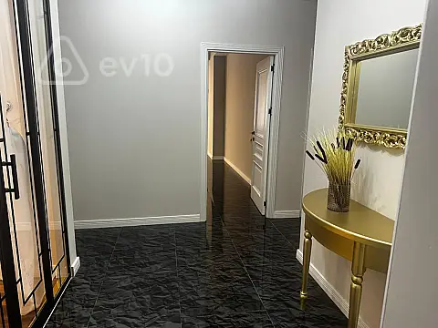 Satılır 3 otaqlı yeni tikili 101 m²