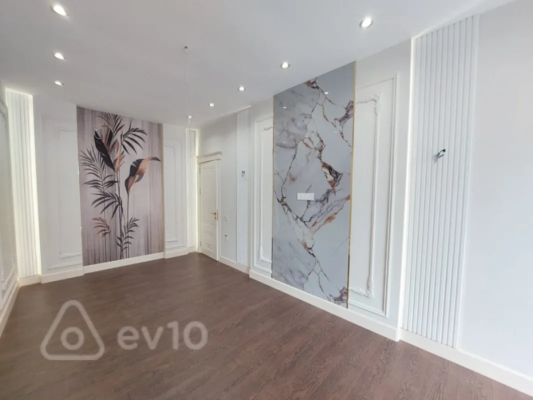 Satılır 2 otaqlı yeni tikili 70 m²