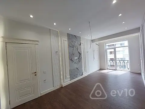 Satılır 2 otaqlı yeni tikili 70 m²