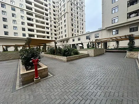 Satılır 2 otaqlı yeni tikili 85 m²