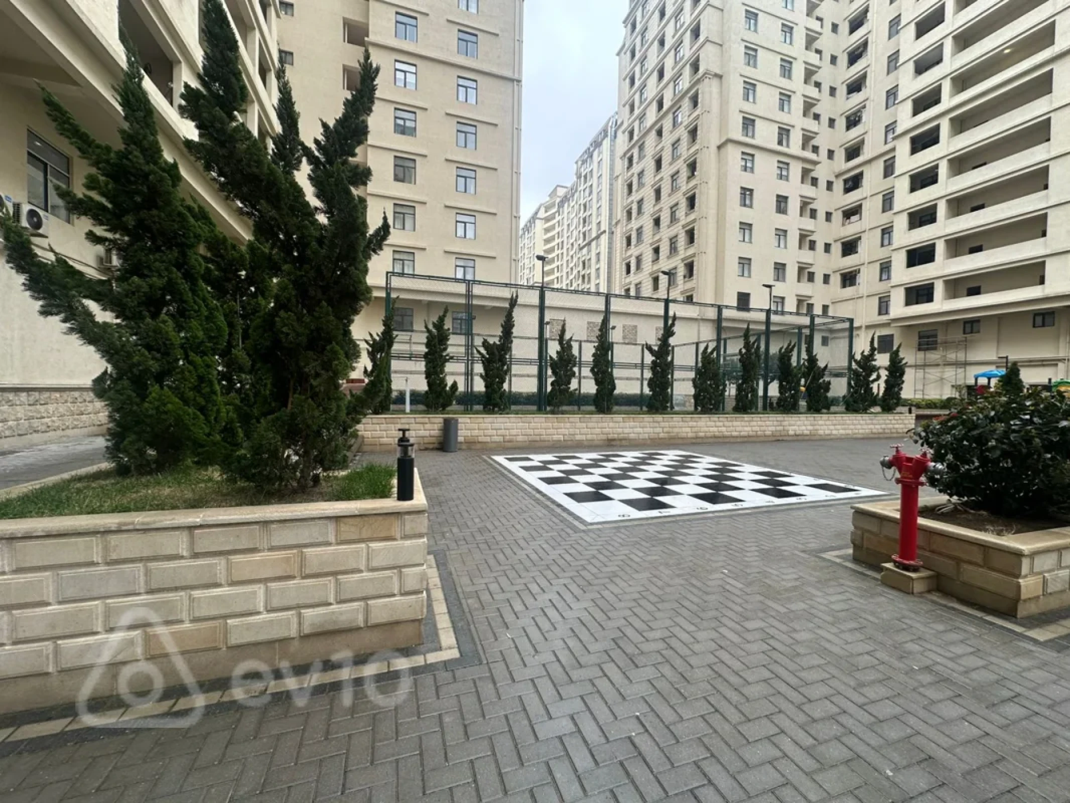 Satılır 2 otaqlı yeni tikili 85 m²