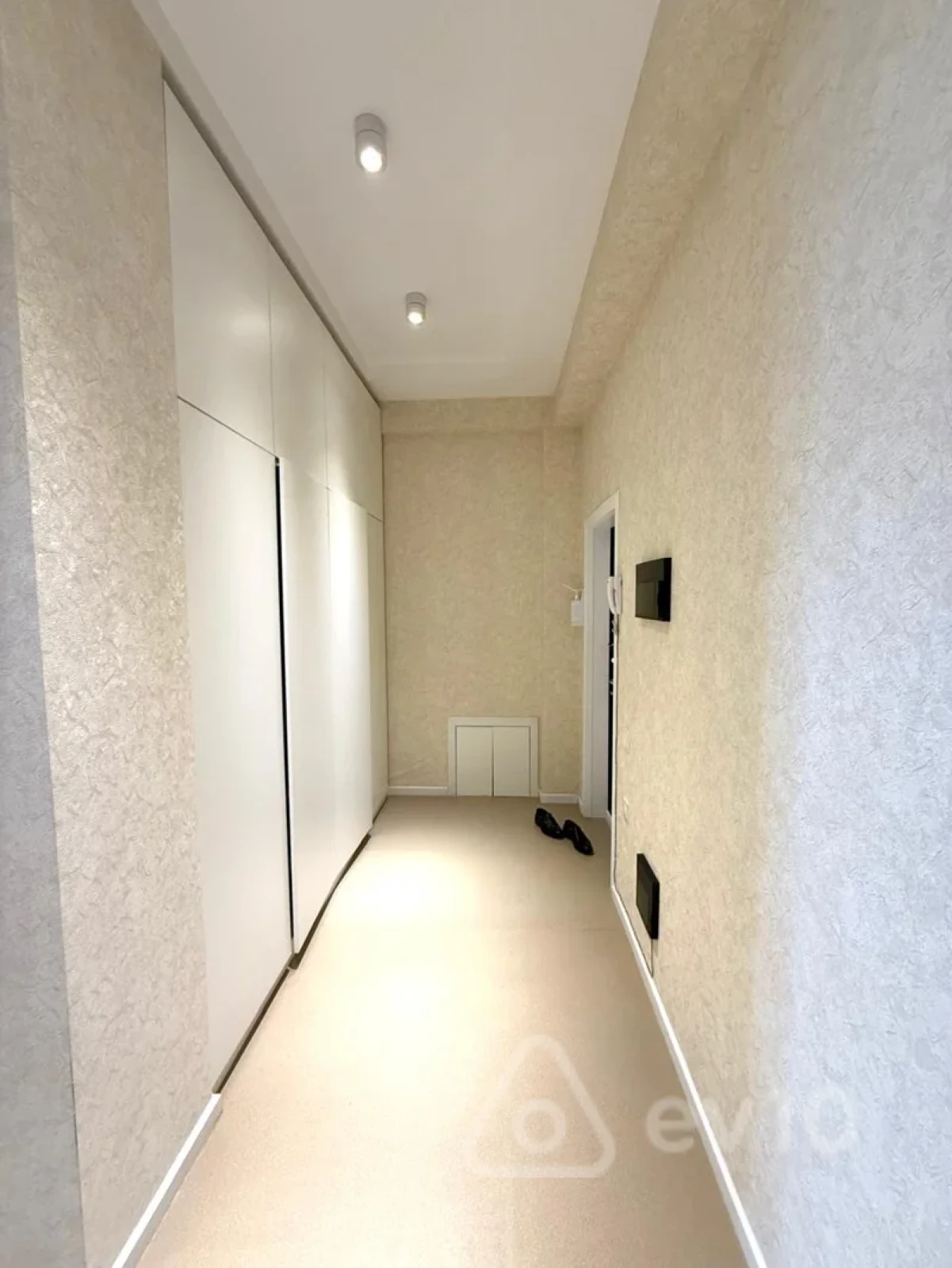 Satılır 3 otaqlı yeni tikili 122 m²