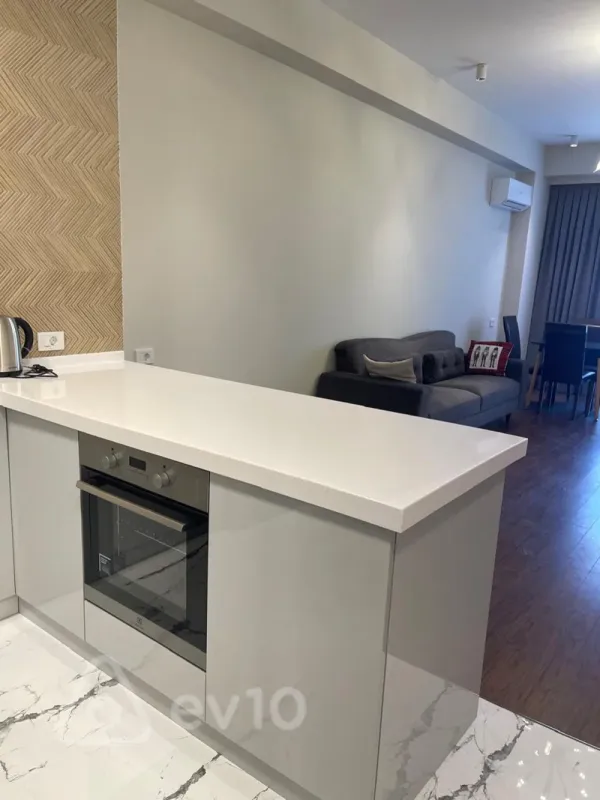 Kirayə verilir 2 otaqlı yeni tikili 90 m²