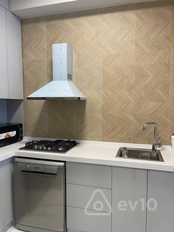 Kirayə verilir 2 otaqlı yeni tikili 90 m²