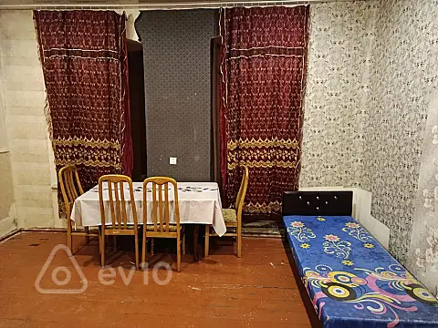 Kirayə verilir 1 otaqlı köhnə tikili 30 m²