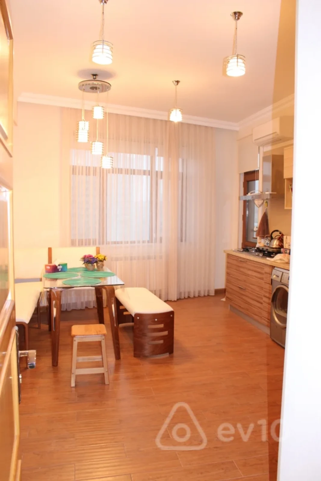 Satılır 3 otaqlı yeni tikili 136 m²