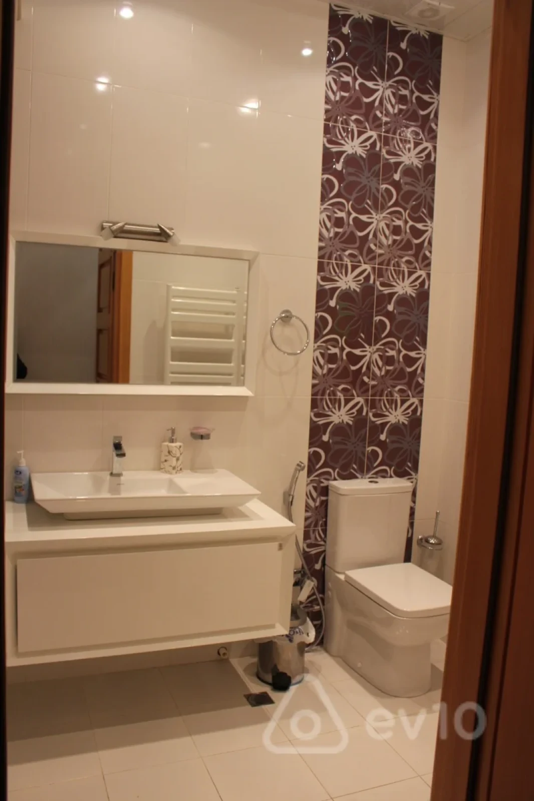 Satılır 3 otaqlı yeni tikili 136 m²