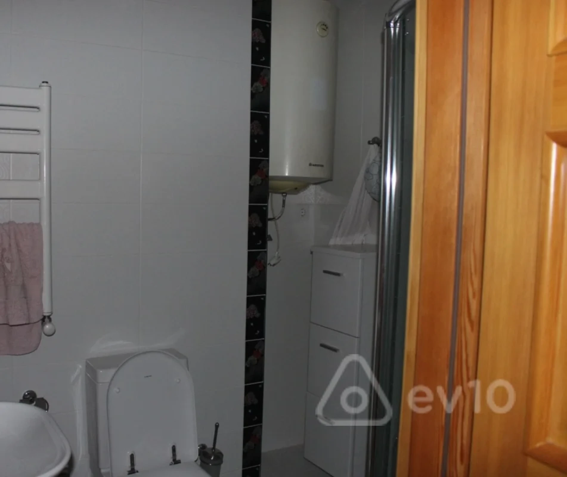 Satılır 3 otaqlı yeni tikili 136 m²