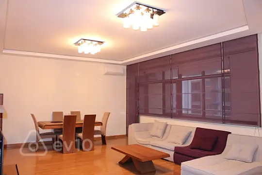 Satılır 3 otaqlı yeni tikili 136 m²