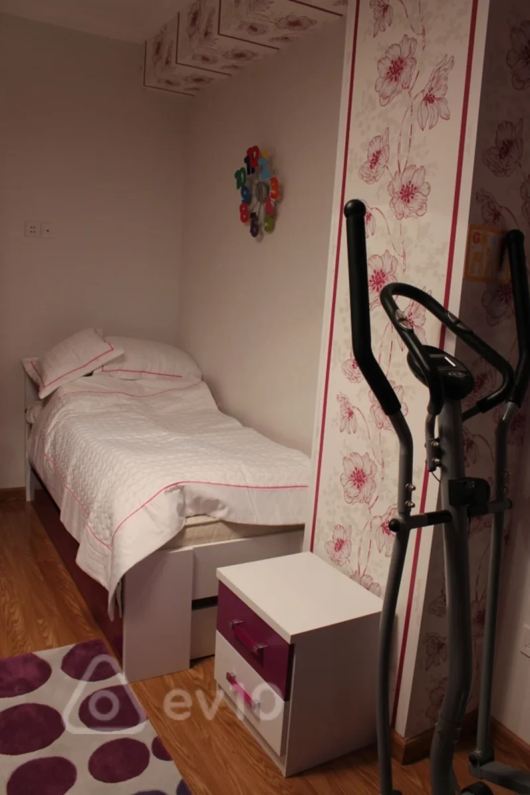 Satılır 3 otaqlı yeni tikili 136 m²