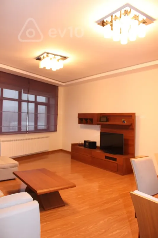 Satılır 3 otaqlı yeni tikili 136 m²