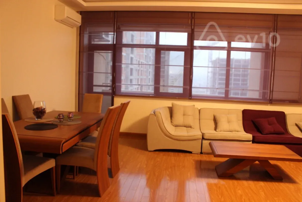 Satılır 3 otaqlı yeni tikili 136 m²