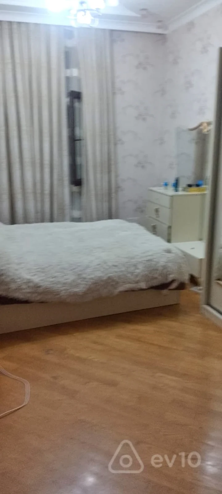 Kirayə verilir 3 otaqlı yeni tikili 110 m²