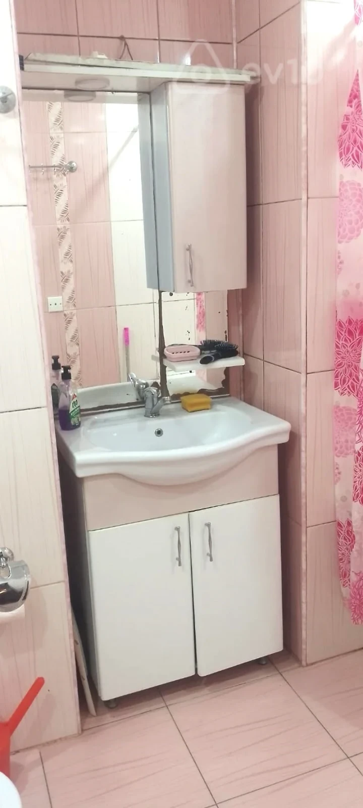 Kirayə verilir 3 otaqlı yeni tikili 110 m²