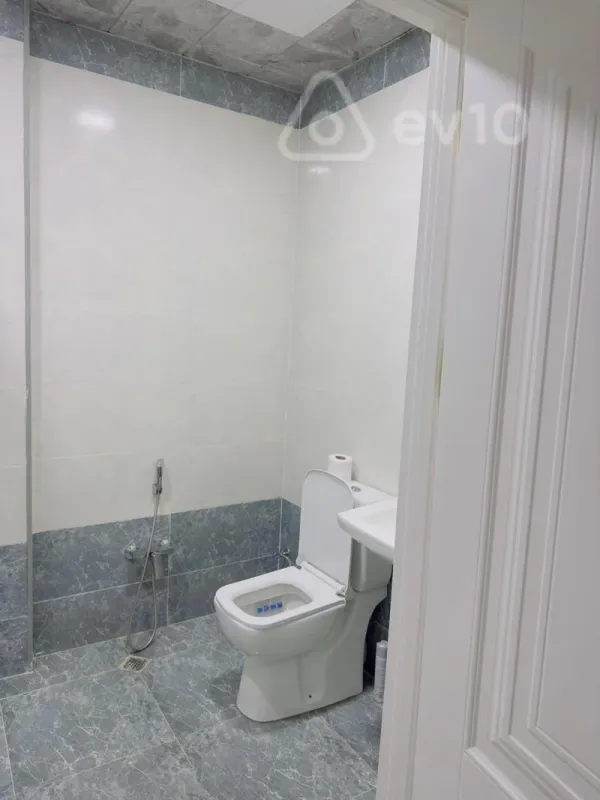 Kirayə verilir 2 otaqlı yeni tikili 55 m²