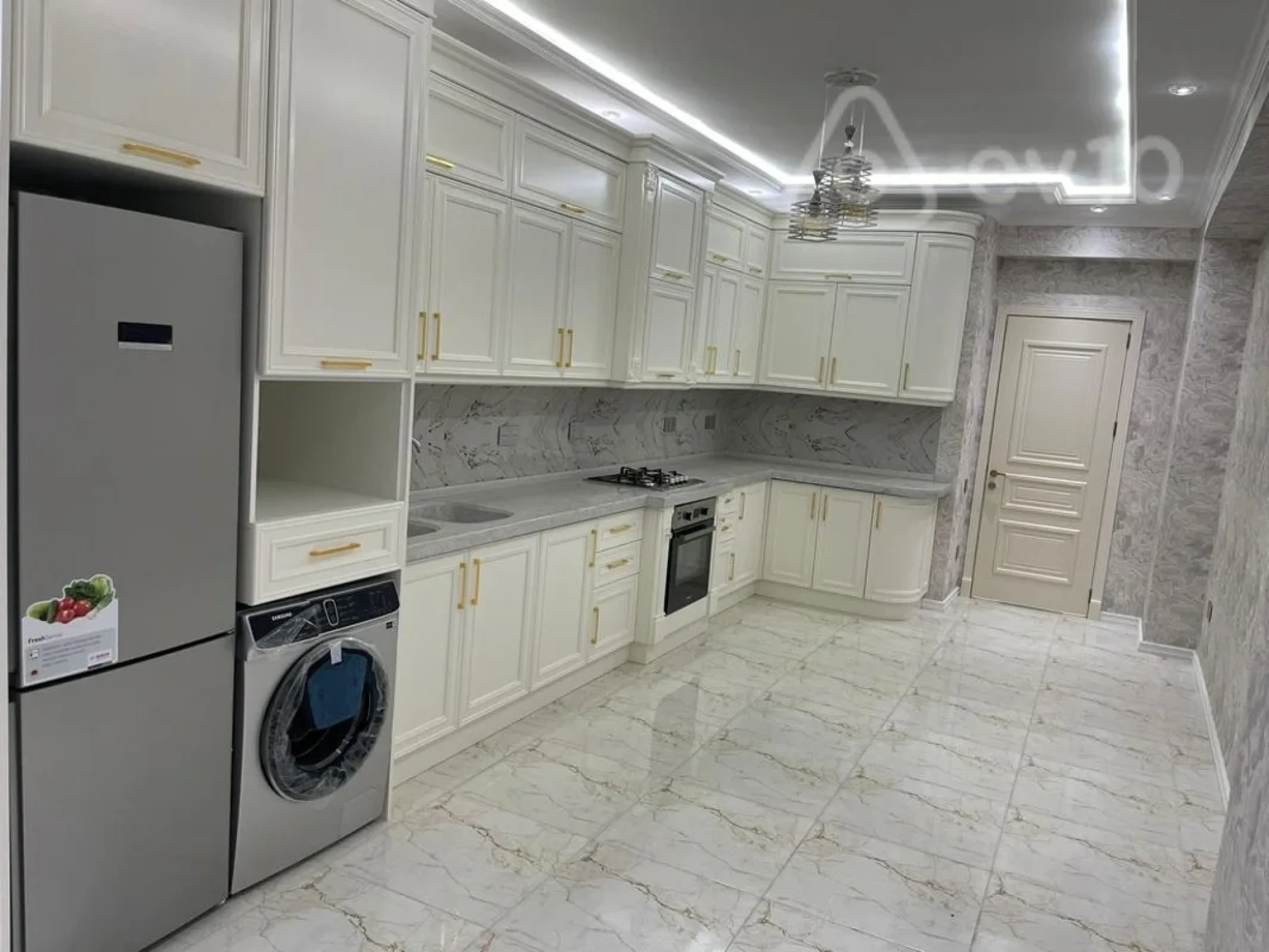 Kirayə verilir 2 otaqlı yeni tikili 115 m²