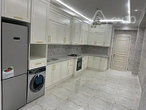 Kirayə verilir 2 otaqlı yeni tikili 115 m²