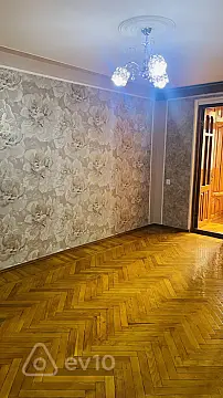 Kirayə verilir 2 otaqlı köhnə tikili 45 m²