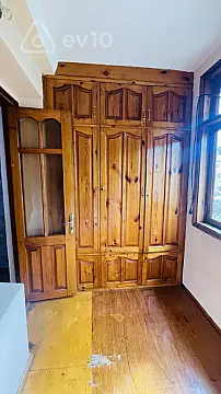 Kirayə verilir 2 otaqlı köhnə tikili 45 m²