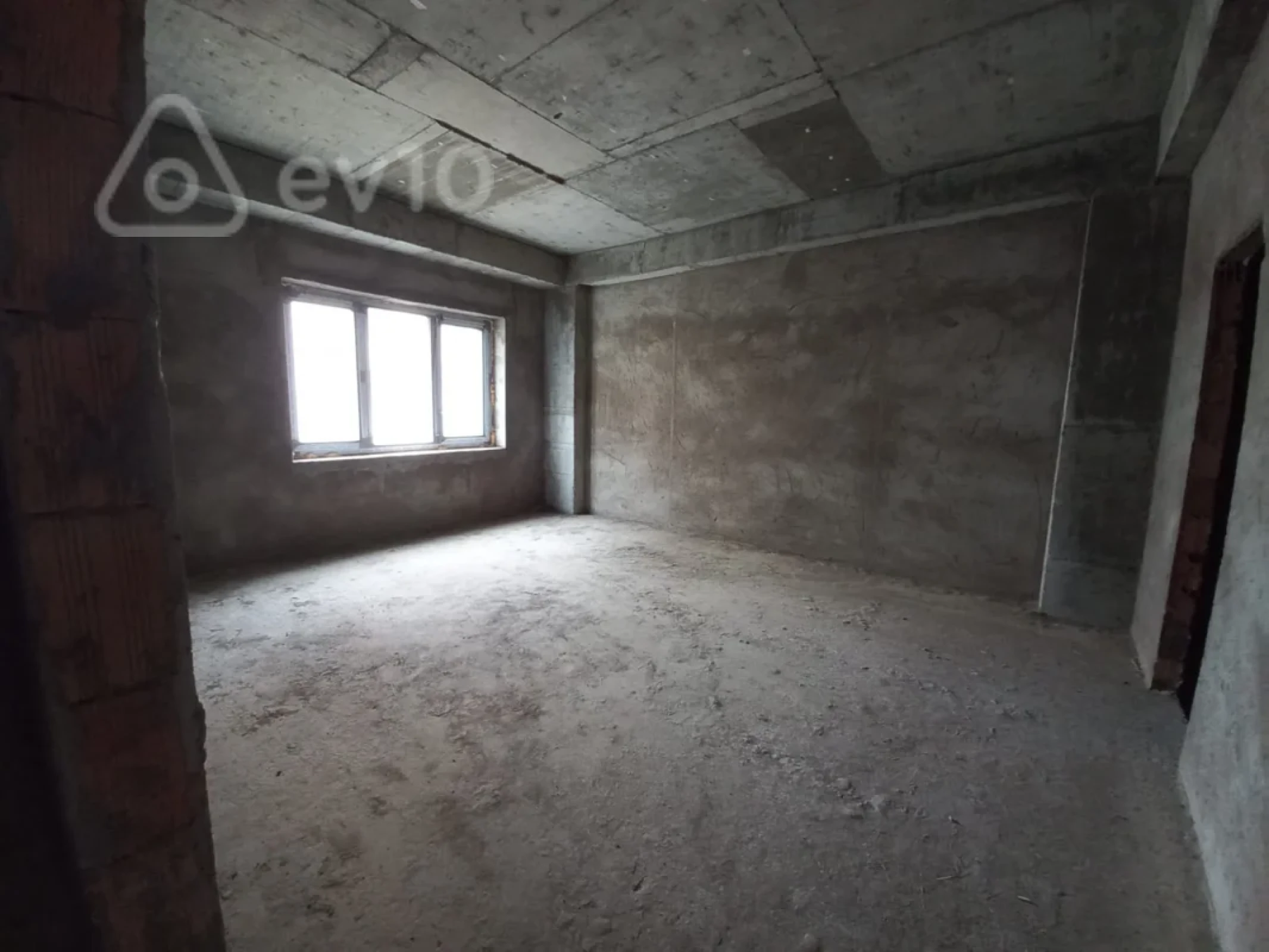 Satılır 3 otaqlı yeni tikili 140 m²