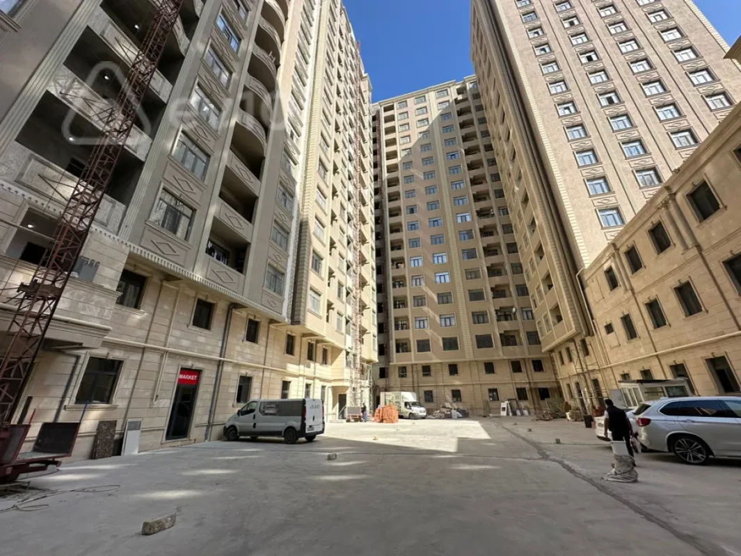 Satılır 3 otaqlı yeni tikili 140 m²