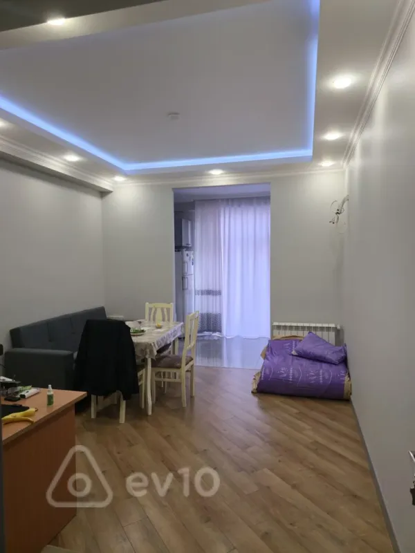 Satılır 2 otaqlı yeni tikili 68 m²