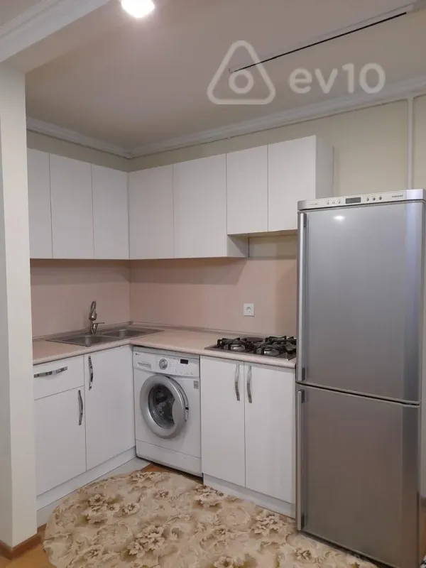 Kirayə verilir 2 otaqlı yeni tikili 55 m²