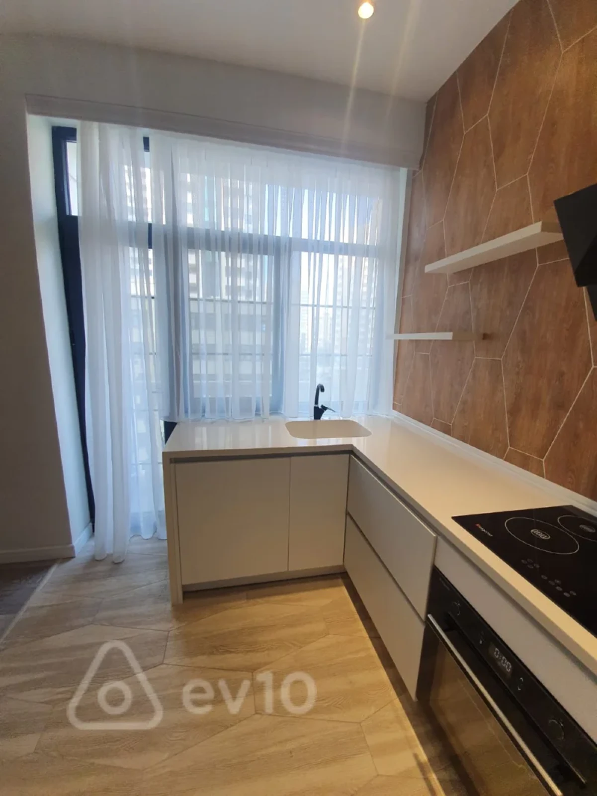 Satılır 3 otaqlı yeni tikili 97 m²