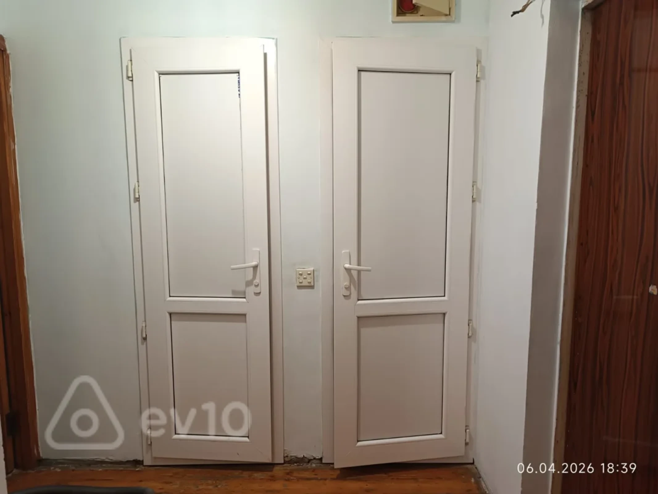 Kirayə verilir 2 otaqlı köhnə tikili 60 m²