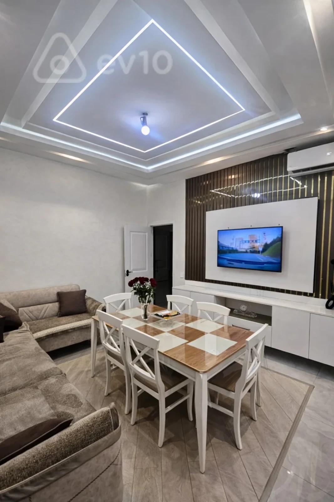 Satılır 2 otaqlı yeni tikili 60 m²