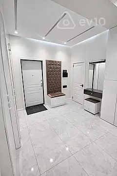 Satılır 2 otaqlı yeni tikili 60 m²