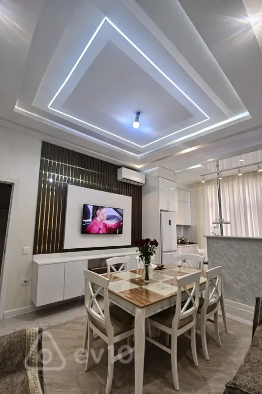 Satılır 2 otaqlı yeni tikili 60 m²