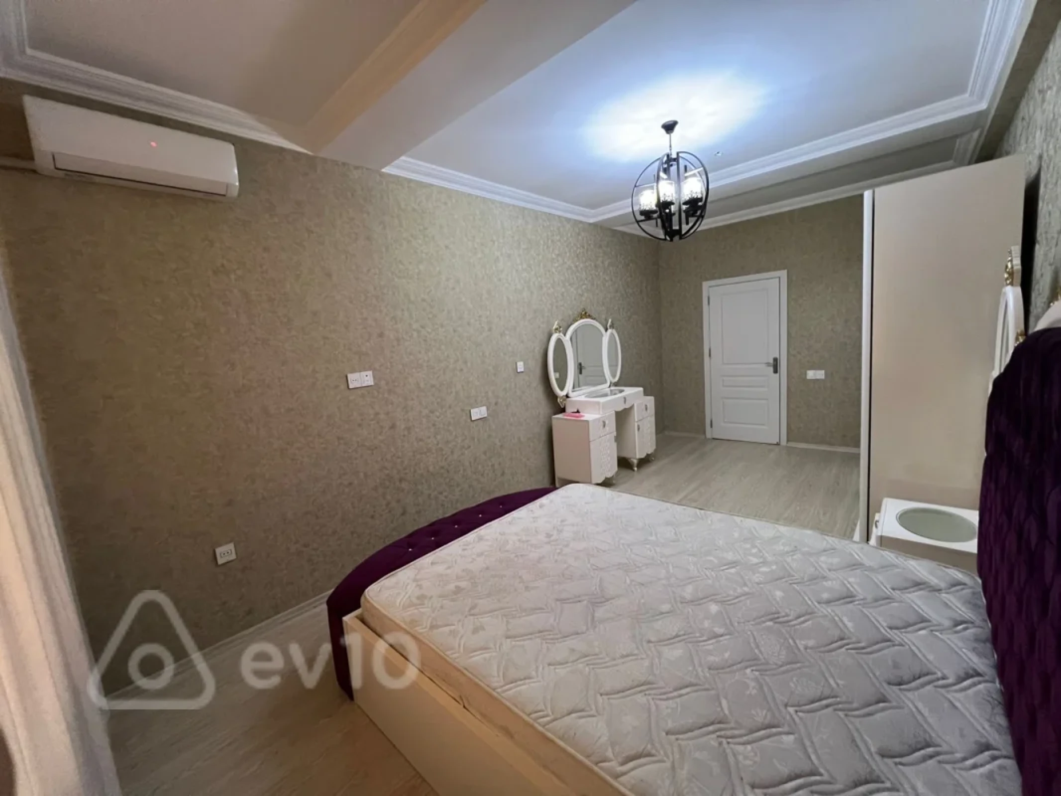 Kirayə verilir 2 otaqlı yeni tikili 80 m²