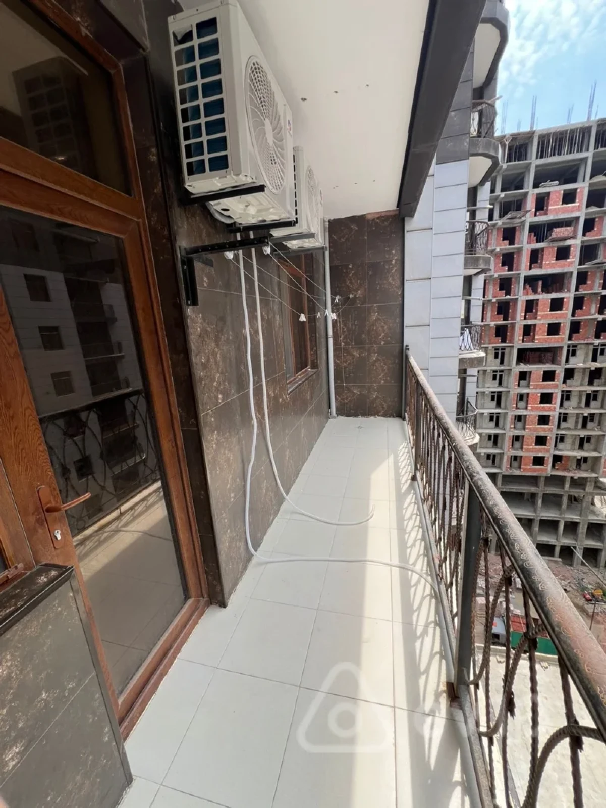Kirayə verilir 2 otaqlı yeni tikili 80 m²