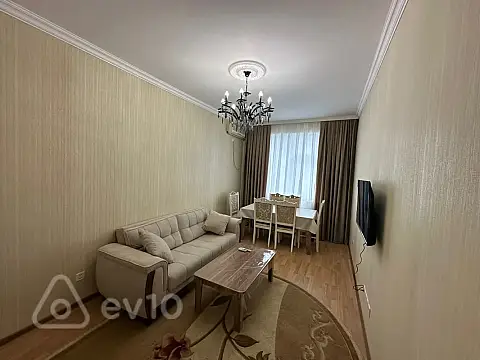 Kirayə verilir 3 otaqlı yeni tikili 85 m²